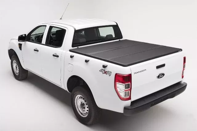 Extang 83395 Solid Fold 2.0 Tonneau Cover